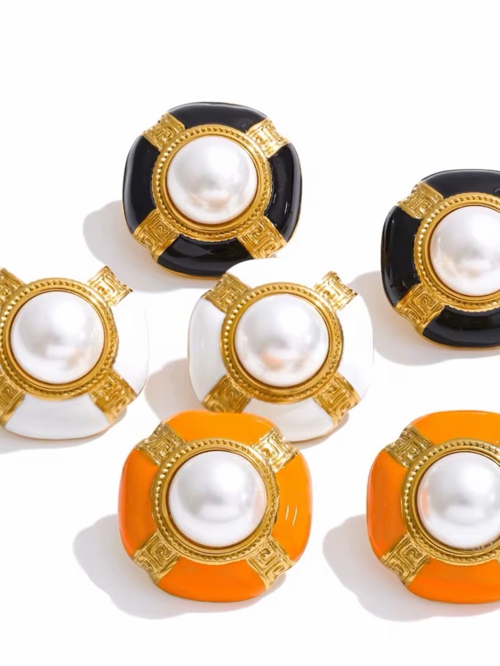 Vintage White Enamel & Pearl Stud Earrings | PVD Gold Plated Stainless Steel - Picture 3 of 5